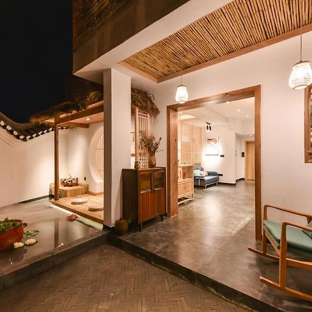 Yifangyan - Tingyuan Qingshe Hostel Fenghuang Dış mekan fotoğraf