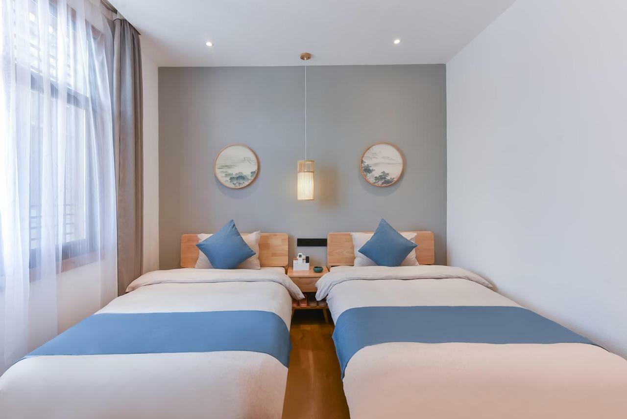 Yifangyan - Tingyuan Qingshe Hostel Fenghuang Dış mekan fotoğraf