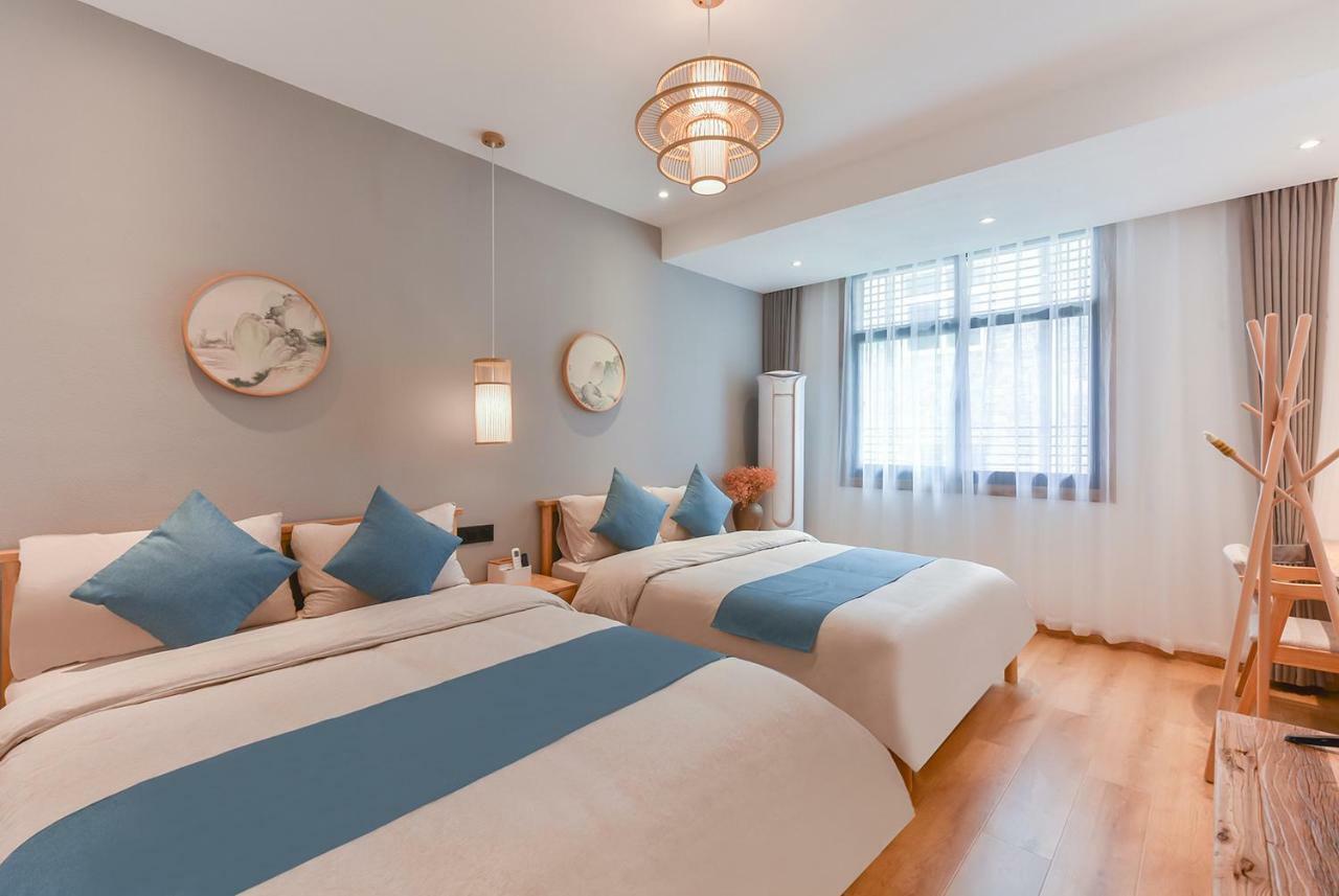 Yifangyan - Tingyuan Qingshe Hostel Fenghuang Dış mekan fotoğraf