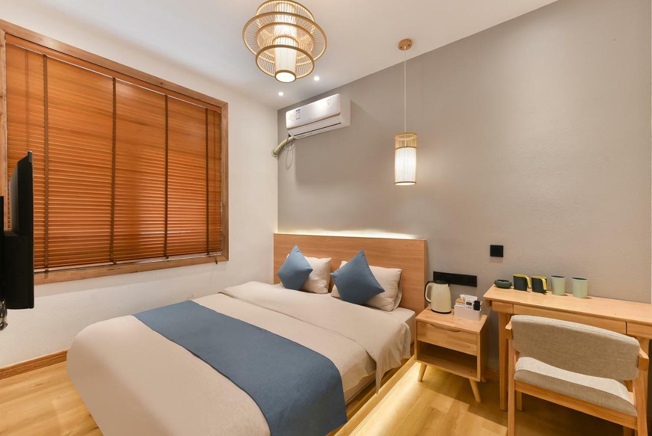 Yifangyan - Tingyuan Qingshe Hostel Fenghuang Dış mekan fotoğraf