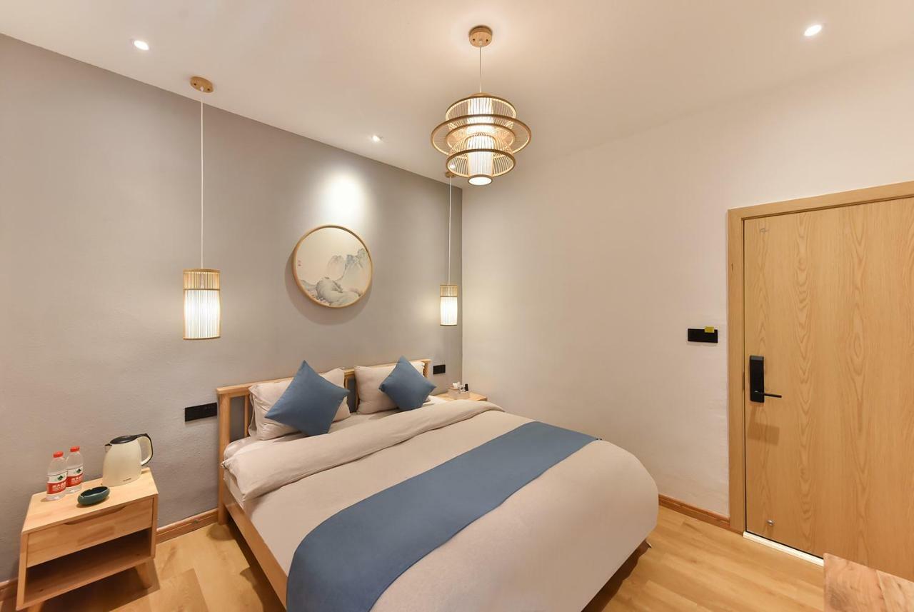 Yifangyan - Tingyuan Qingshe Hostel Fenghuang Dış mekan fotoğraf