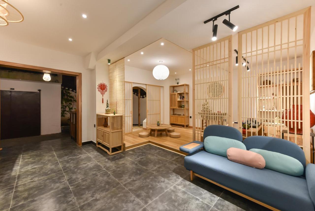 Yifangyan - Tingyuan Qingshe Hostel Fenghuang Dış mekan fotoğraf