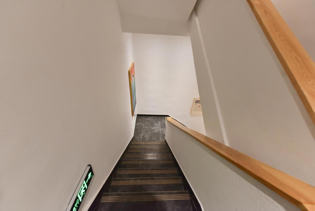 Yifangyan - Tingyuan Qingshe Hostel Fenghuang Dış mekan fotoğraf
