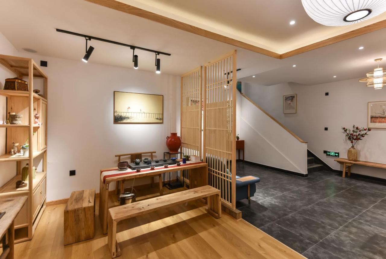 Yifangyan - Tingyuan Qingshe Hostel Fenghuang Dış mekan fotoğraf